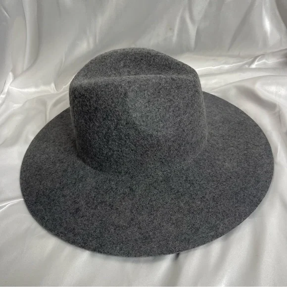 NWOT Women’s Gigi PIP Scottie Hat in Grey 100% Wool Size 55/XS - Picture 3 of 13